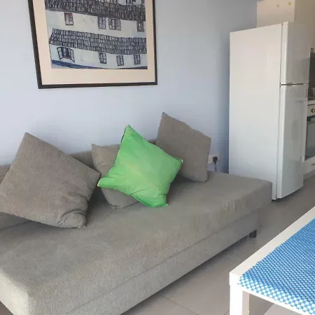 דירה Breathtaking View & Seafront * Modern * At The Beach * Center City לימסול